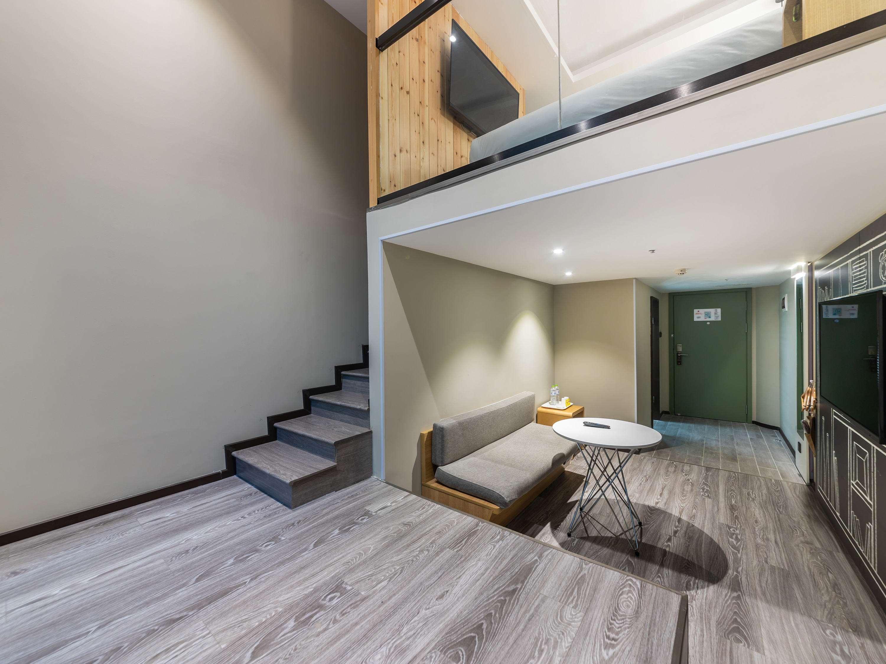 Ibis Chongqing Jiefangbei Pedestrian Street Hotel Zewnętrze zdjęcie