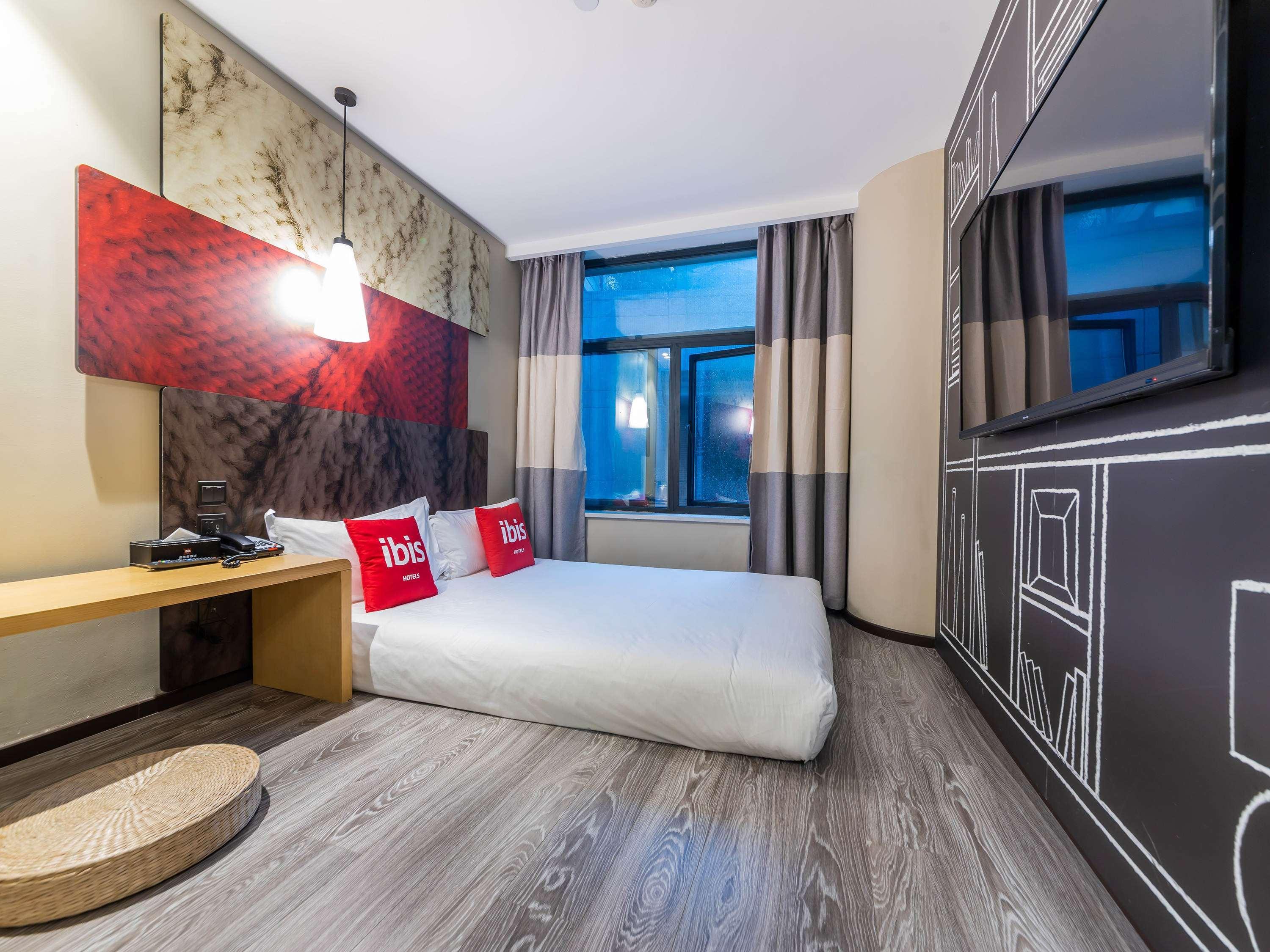 Ibis Chongqing Jiefangbei Pedestrian Street Hotel Zewnętrze zdjęcie