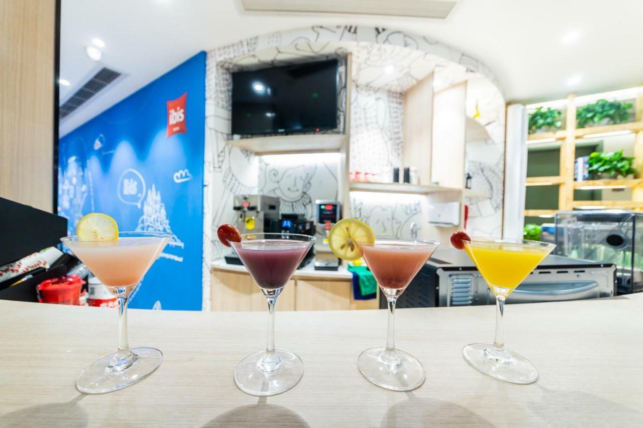 Ibis Chongqing Jiefangbei Pedestrian Street Hotel Zewnętrze zdjęcie