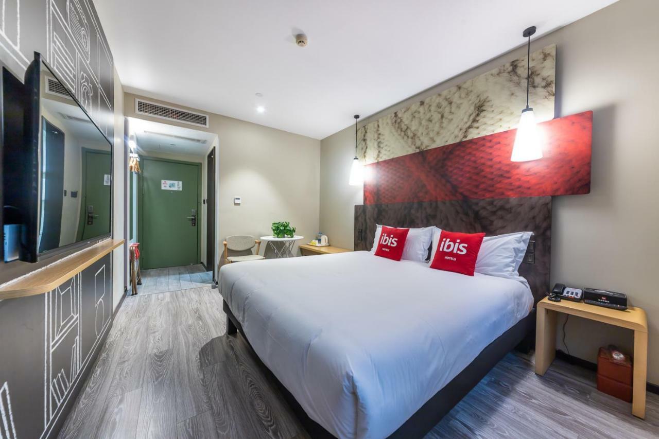 Ibis Chongqing Jiefangbei Pedestrian Street Hotel Zewnętrze zdjęcie